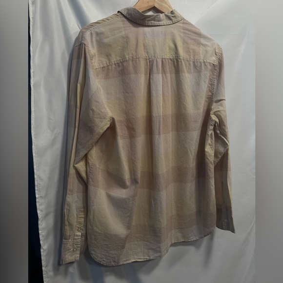 Everlane Women's Cream Button Down Shirt - Picture 6 of 13